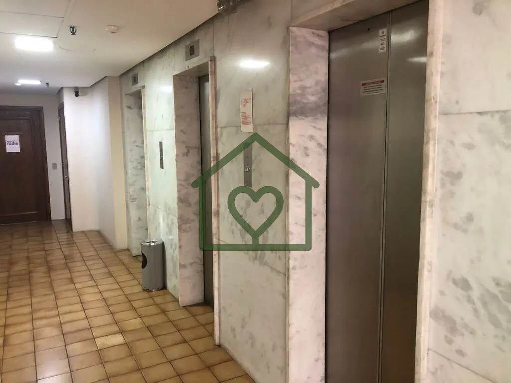 Imagem Sala comercial desocupada, com vista para o Guaíba, localização privilegiada, com 36 m² de área...