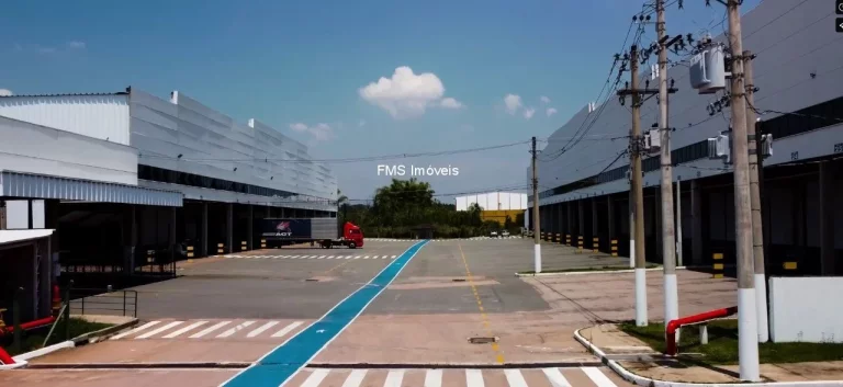 Imagem Galpão com 2100m2 de área fabril e 2500m² total em Itupeva/SP.