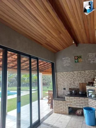 Imagem Vendo Chácara - O Refúgio dos Seus Sonhos em Quadra/SP!