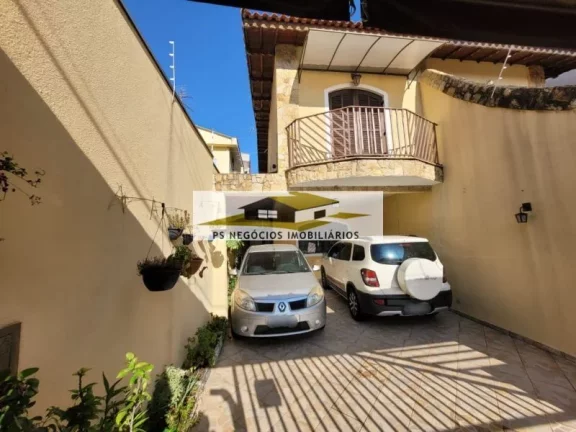 Imagem Sobrado para venda com 3 suítes e 4 vagas na Vila Matilde