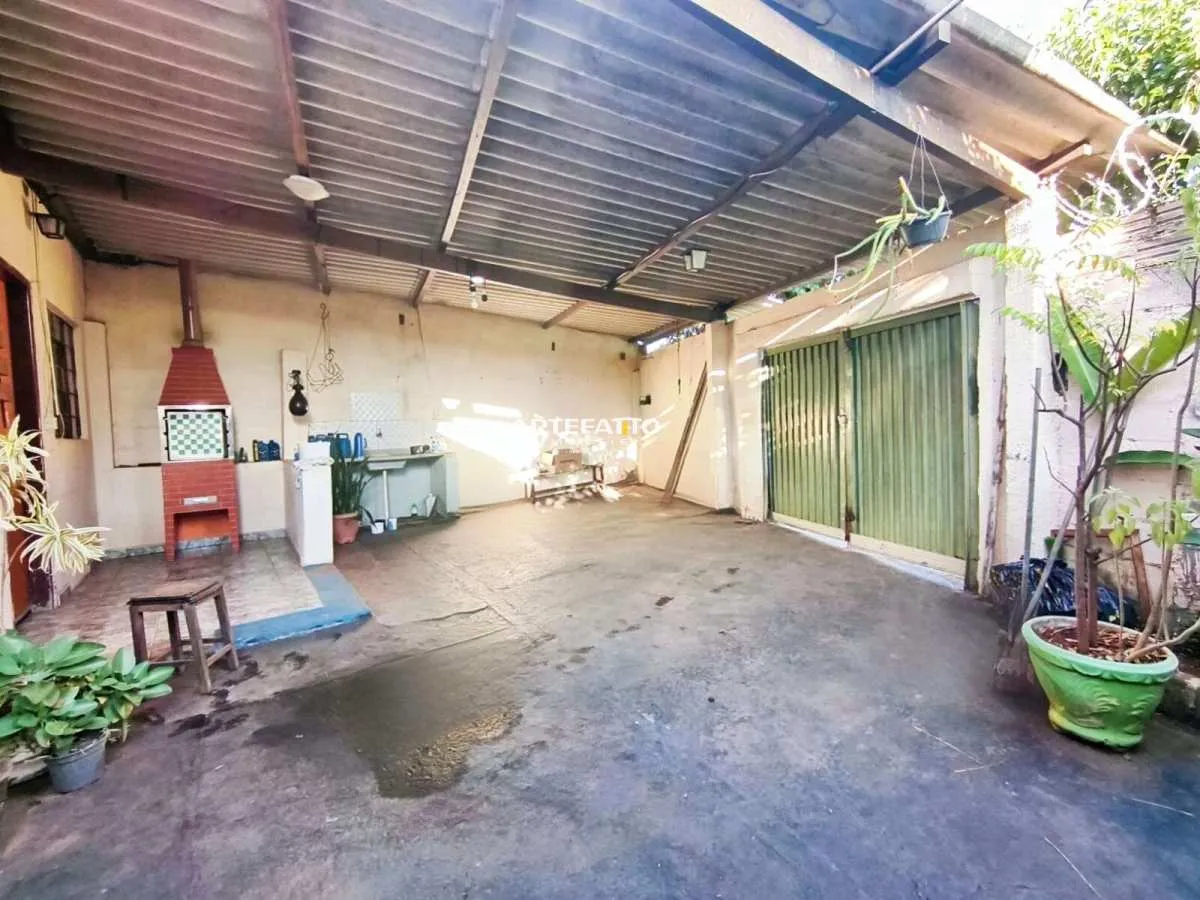 Imagem Duas casas no mesmo terreno (Bairro Santa Cruz) - Quase 500 m2!