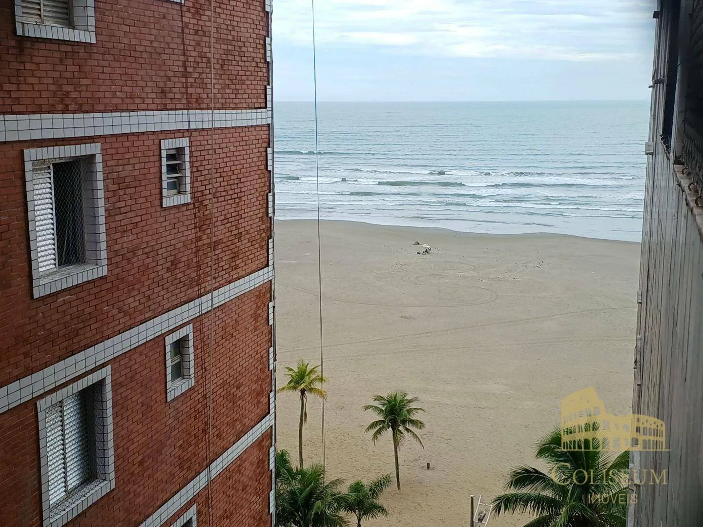 Imagem Apartamento com 2 dormitórios à venda, 76 m² por R$ 360.000,00 - Aviação - Praia Grande/SP