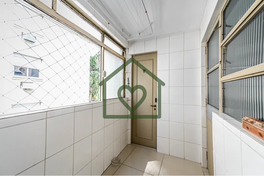 Imagem Excelente oportunidade! Apartamento amplo e muito bem iluminado 80m² 
 
Este encantador apartamento...