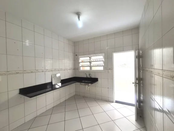 Imagem Excelente casa localizada no centro de Ubatuba - SP