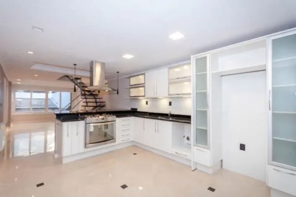 Imagem Apartamento à venda em Porto Alegre, Auxiliadora, com 1 quarto, 120m2