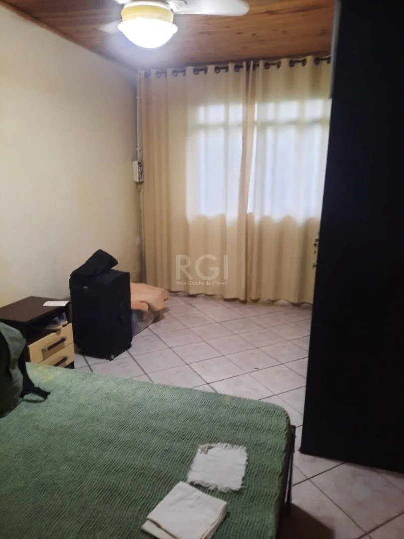 Imagem Terreno, 180m², 4 dormitórios, Guarujá