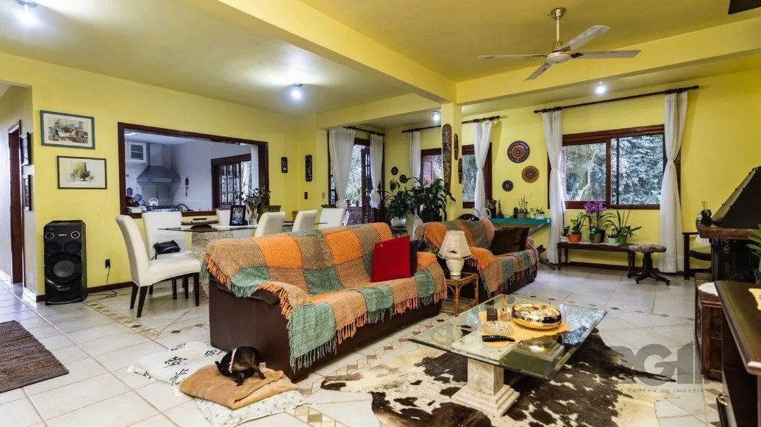 Imagem Casa em Cascata