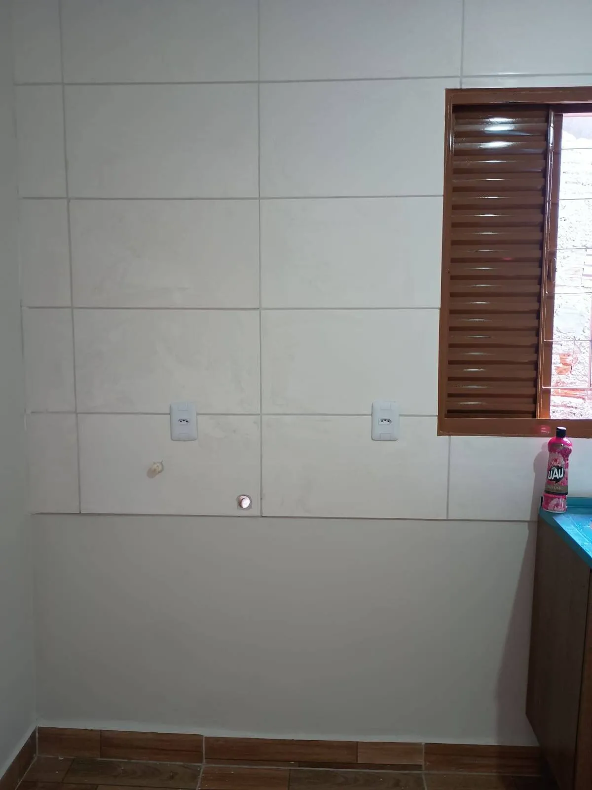 Imagem Casa de um quarto no barro lixeira