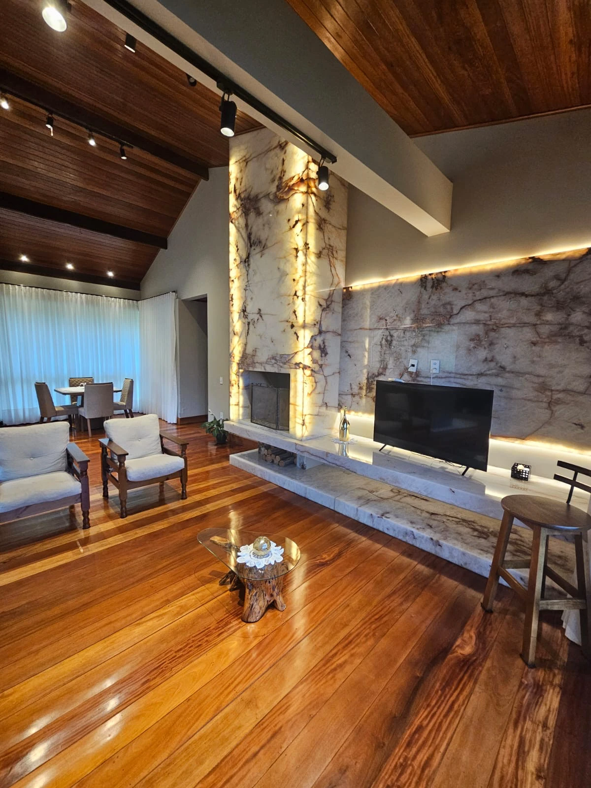 Imagem Casa com 3 Quartos à Venda, 400 metros em Vargem Alta - Vargem Alta