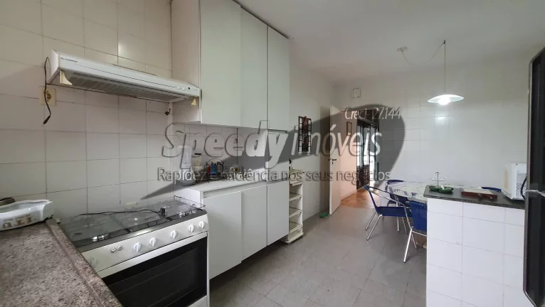 Imagem Sobrado 4 dormitórios no Guarujá, bairro Jardim Vigínia