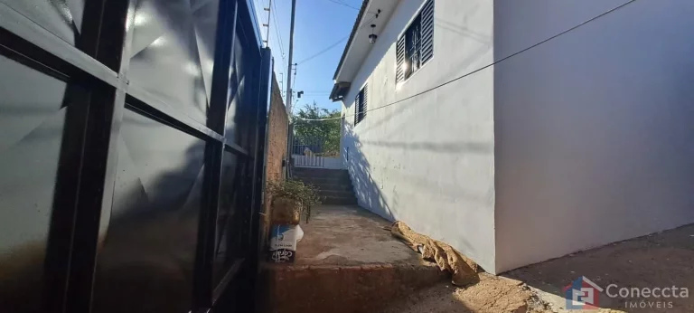 Imagem Casa de esquina à venda no Alto da Bela Vista em Patos de Minas – 3 quartos e terreno extra