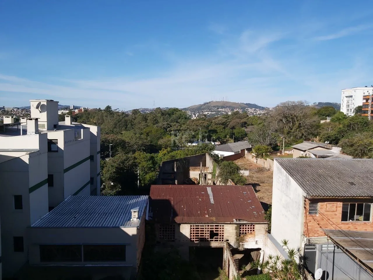 Imagem Terreno para Venda - 1043.21m², 0 dormitórios, Menino Deus, Porto Alegre
