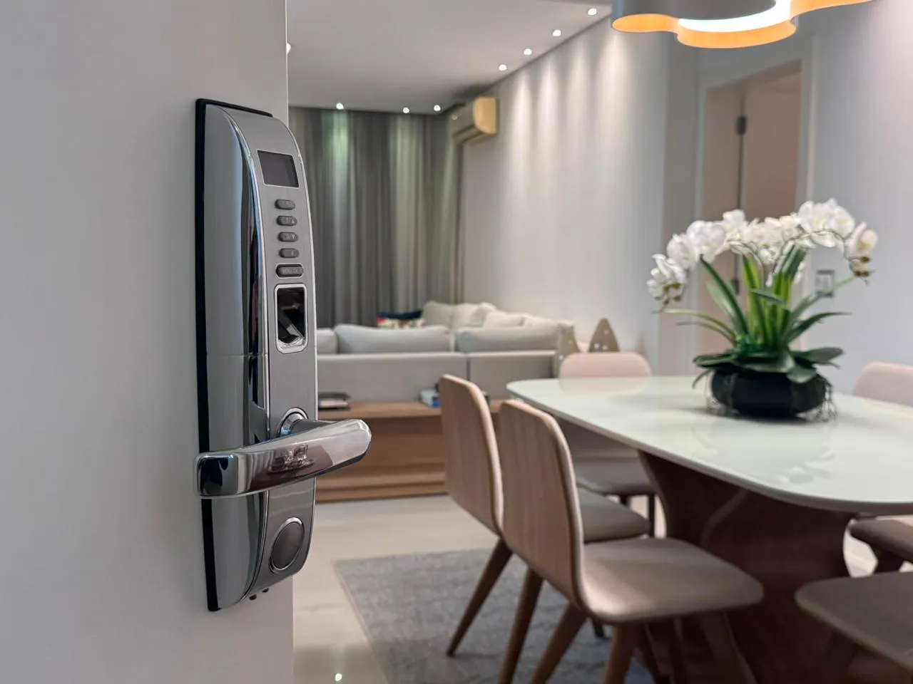 Imagem Apartamento com vista para o mar à venda com 137m2 por R$ 3.000.000,00