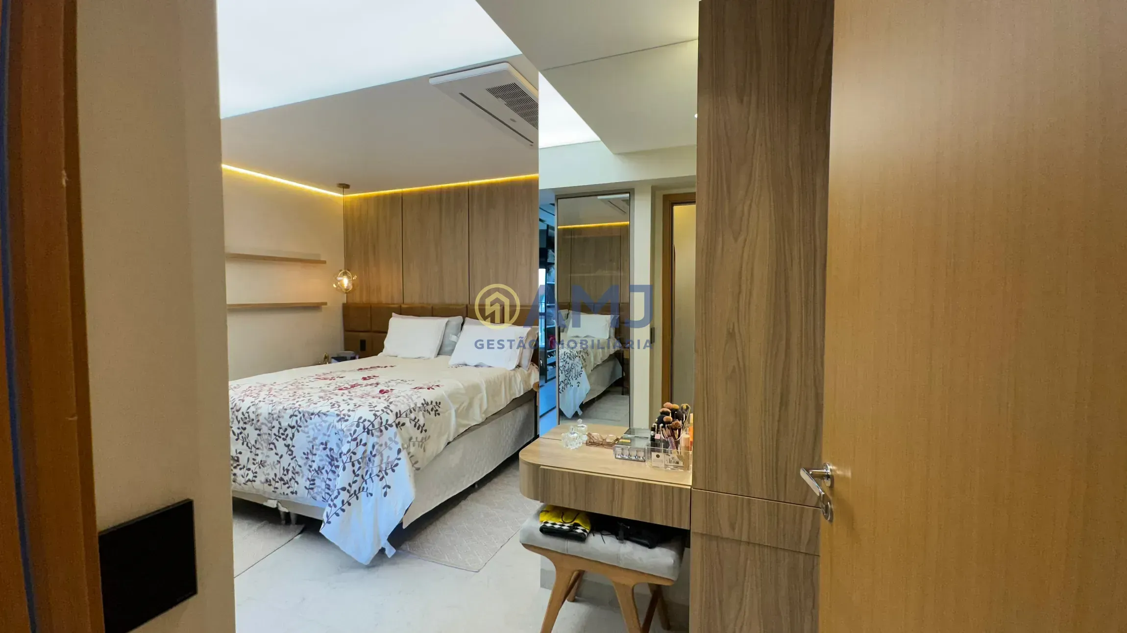 Imagem Apartamento à venda no Setor Oeste - Lina Praça do Sol