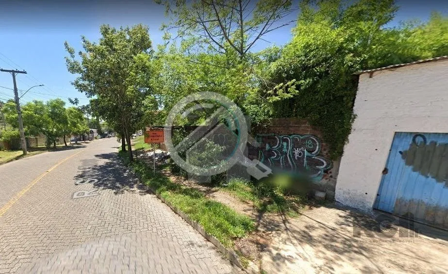 Imagem Terreno grande no bairro Medianeira, Zona Centro Sul de Porto Alegre. Trata-se de uma área com 2.13...