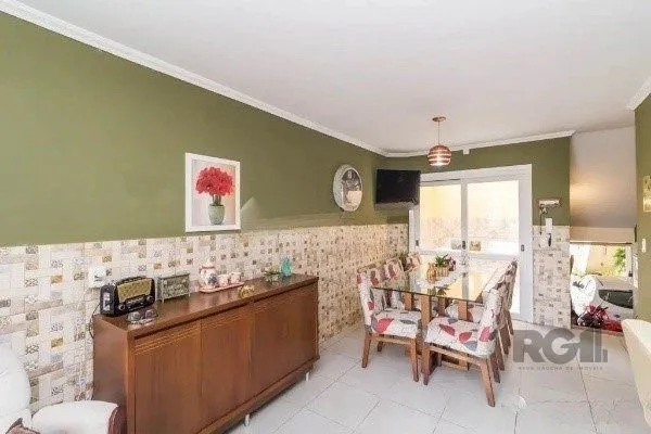 Imagem Vende-se belo sobrado com 3 quartos com suíte e 3 vagas cobertas - 182m² - Vila Ipiranga