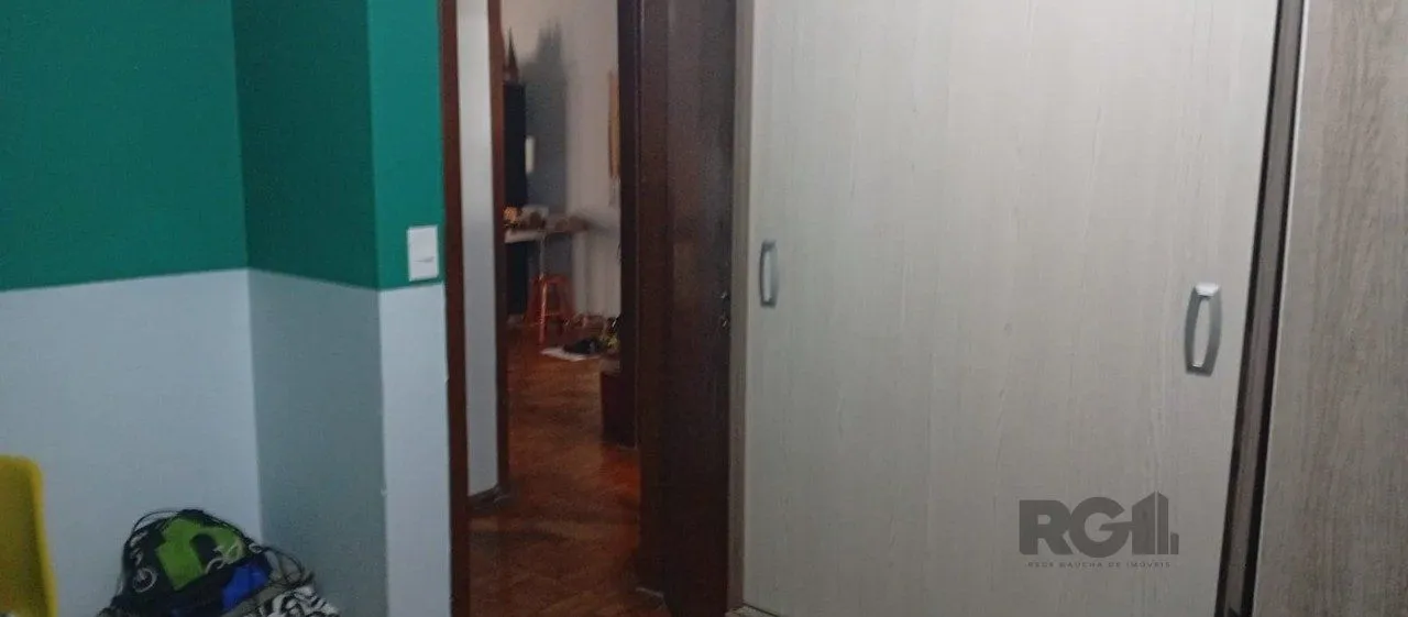 Imagem Apartamento 2 dormitórios , terreno elevado, lateral, bairro cidade baixa- Porto