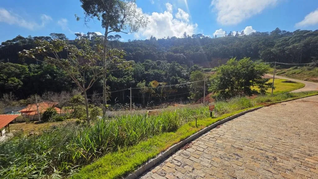 Imagem Terreno em Condomínio para Venda em Teresópolis / RJ no bairro Albuquerque