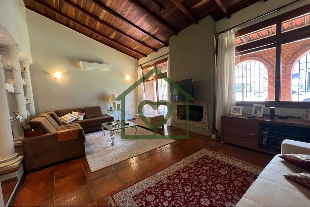 Imagem Descubra o seu novo lar em Porto Alegre, no cobiçado bairro Santana. Esta encantadora casa encontra...