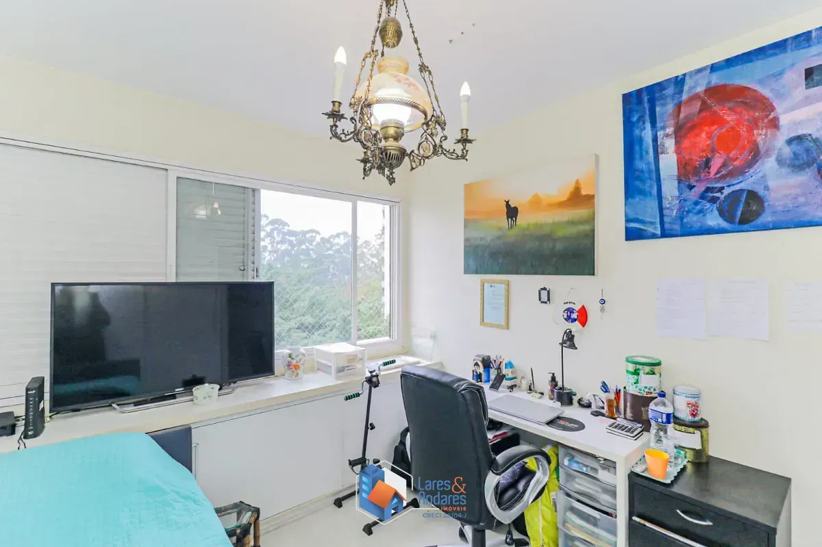 Imagem Apartamento para venda em Vila Suzana com 4 quartos, sendo 1 suíte, 185m²