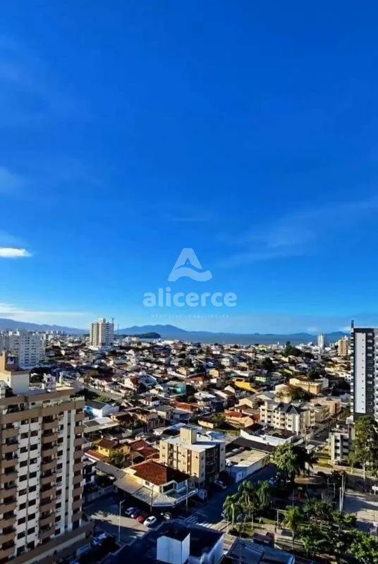 Imagem Cobertura à Venda - 4 Dormitórios I 1 Suíte Master I Terraço com Piscina I 2 Vagas de Garagem - Bairro Nossa Senhora do Rosário, São José/SC