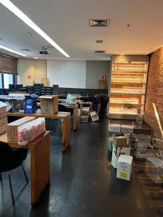 Imagem Loja Comercial para Locação no Itaim Bibi, São Paulo-SP 294m², 8 Vagas de Garagem