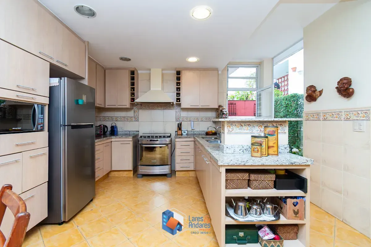 Imagem Casa para venda em Jardim da Saúde com 3 quartos, sendo 1 suíte, 350m²