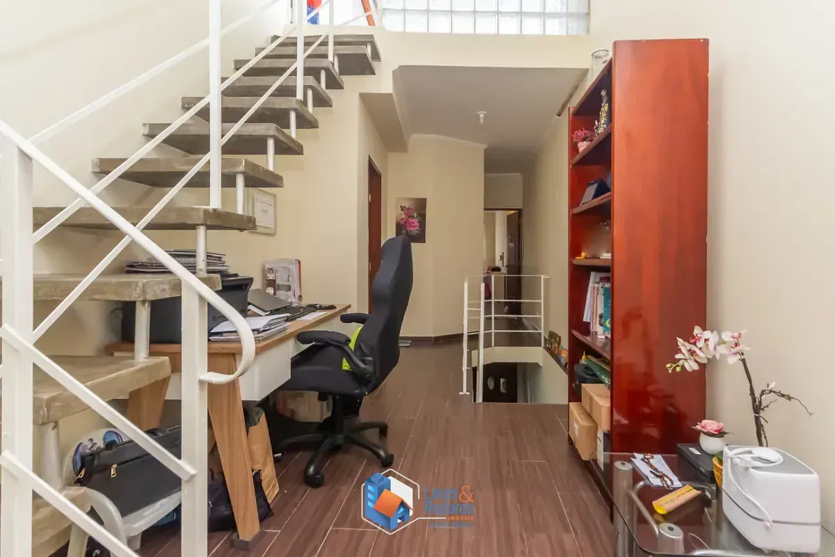 Imagem Casa para venda em Vila Anglo Brasileira com 3 quartos, sendo 2 suítes, 286m²