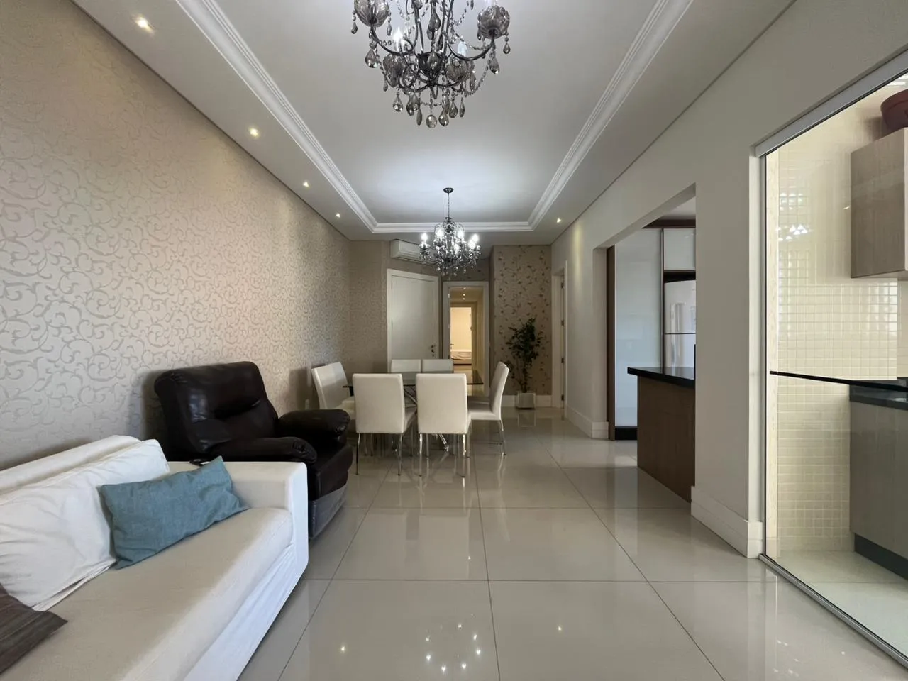 Imagem Apartamento com vista para o mar à venda com 132m2 por R$ 2.226.000,00