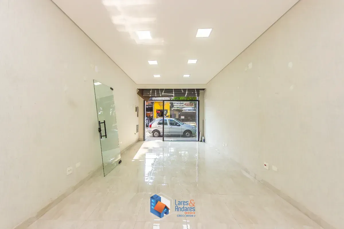 Imagem Loja de rua para venda e locação em Vila Cordeiro, 100m²