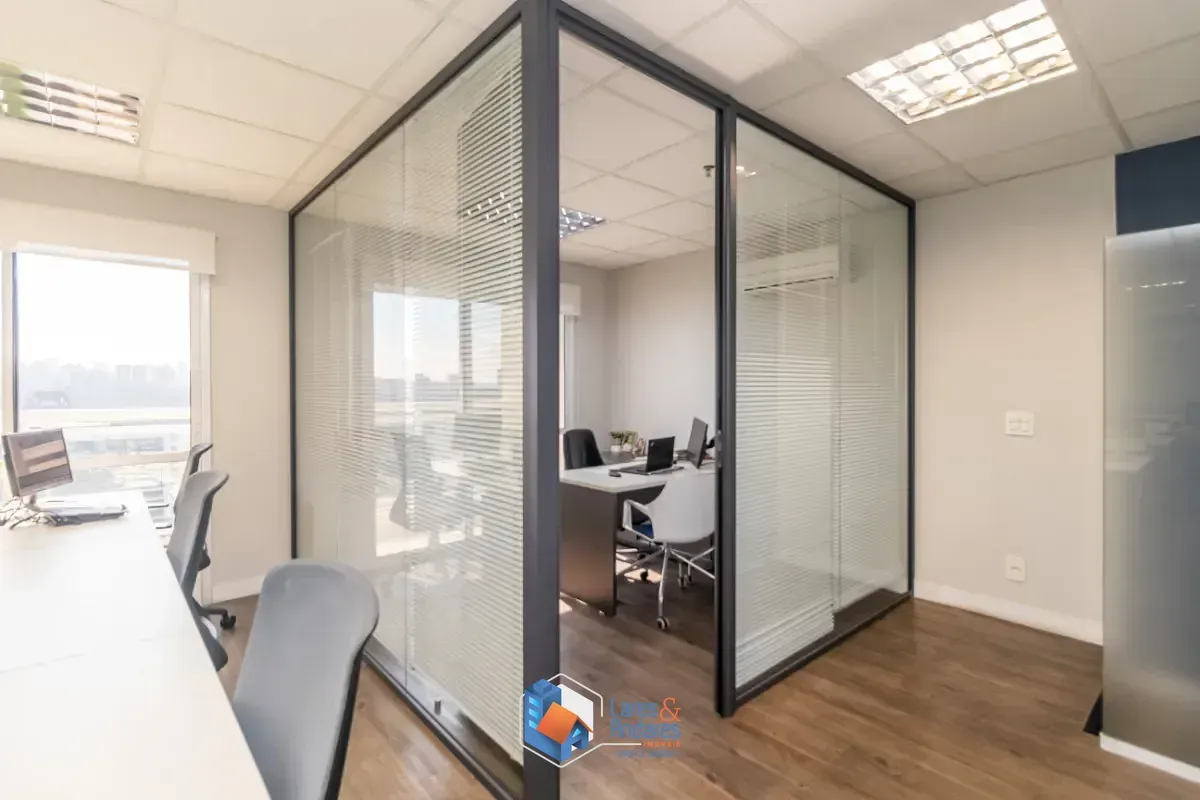 Imagem Conjunto comercial para venda em Jardim Promissão, 140m²