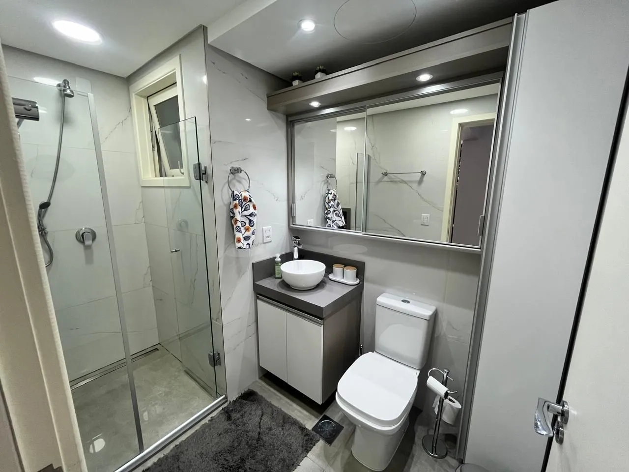 Imagem Apartamento 2 dorm. + Dependência no Menino Deus