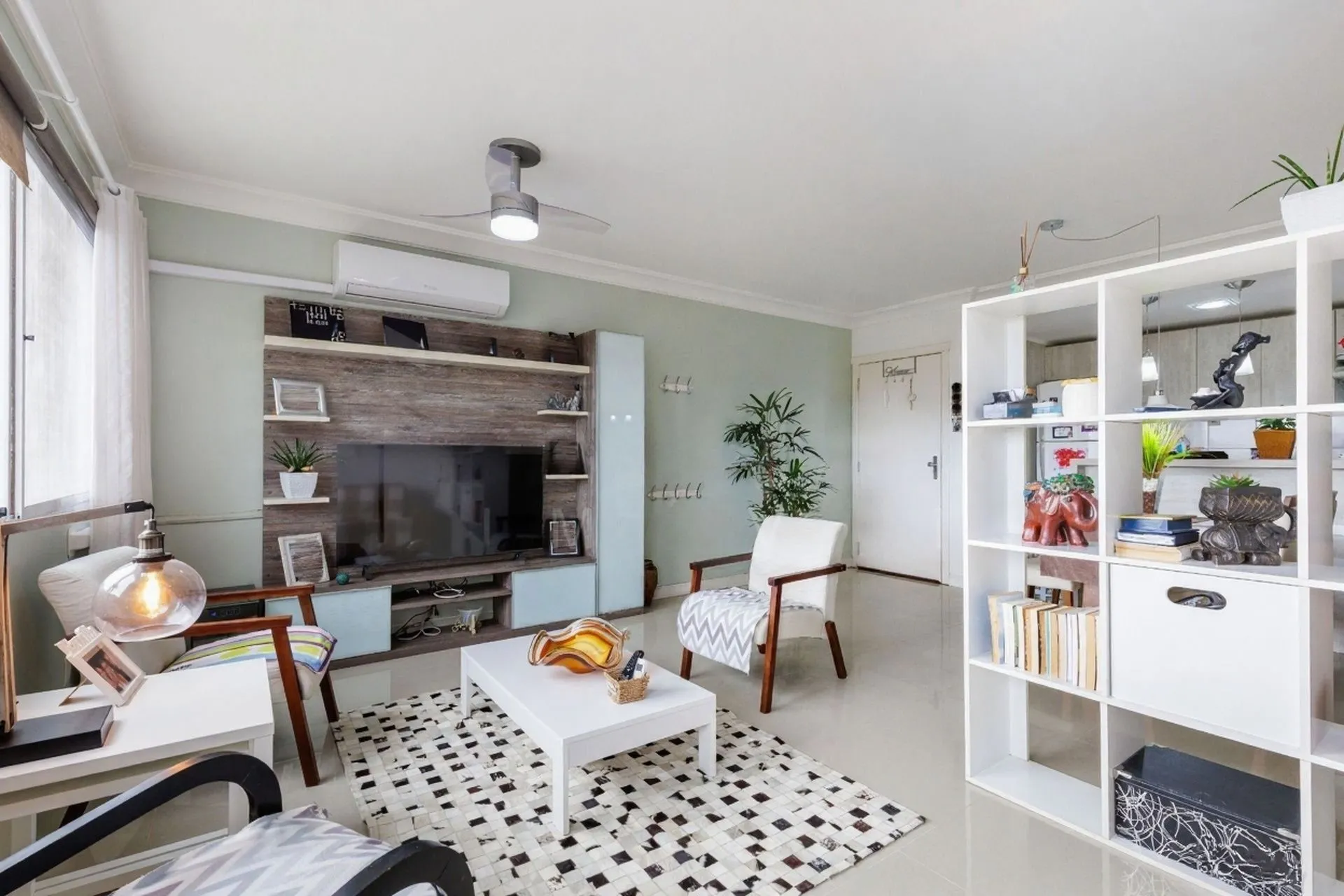 Imagem Vende-se apartamento com 2 quartos (1 suíte), 68m² e 1 vaga - Vila Ipiranga