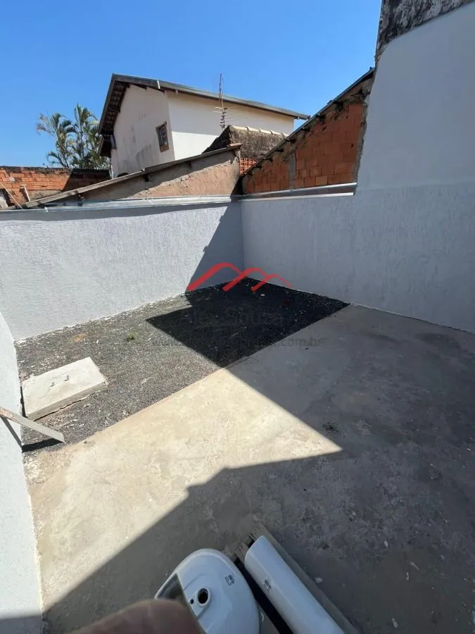 Imagem Casa para Venda em Sumaré, Parque Bandeirantes I (Nova Veneza), 2 dormitórios, 1 suíte, 2 banheiros, 2 vagas