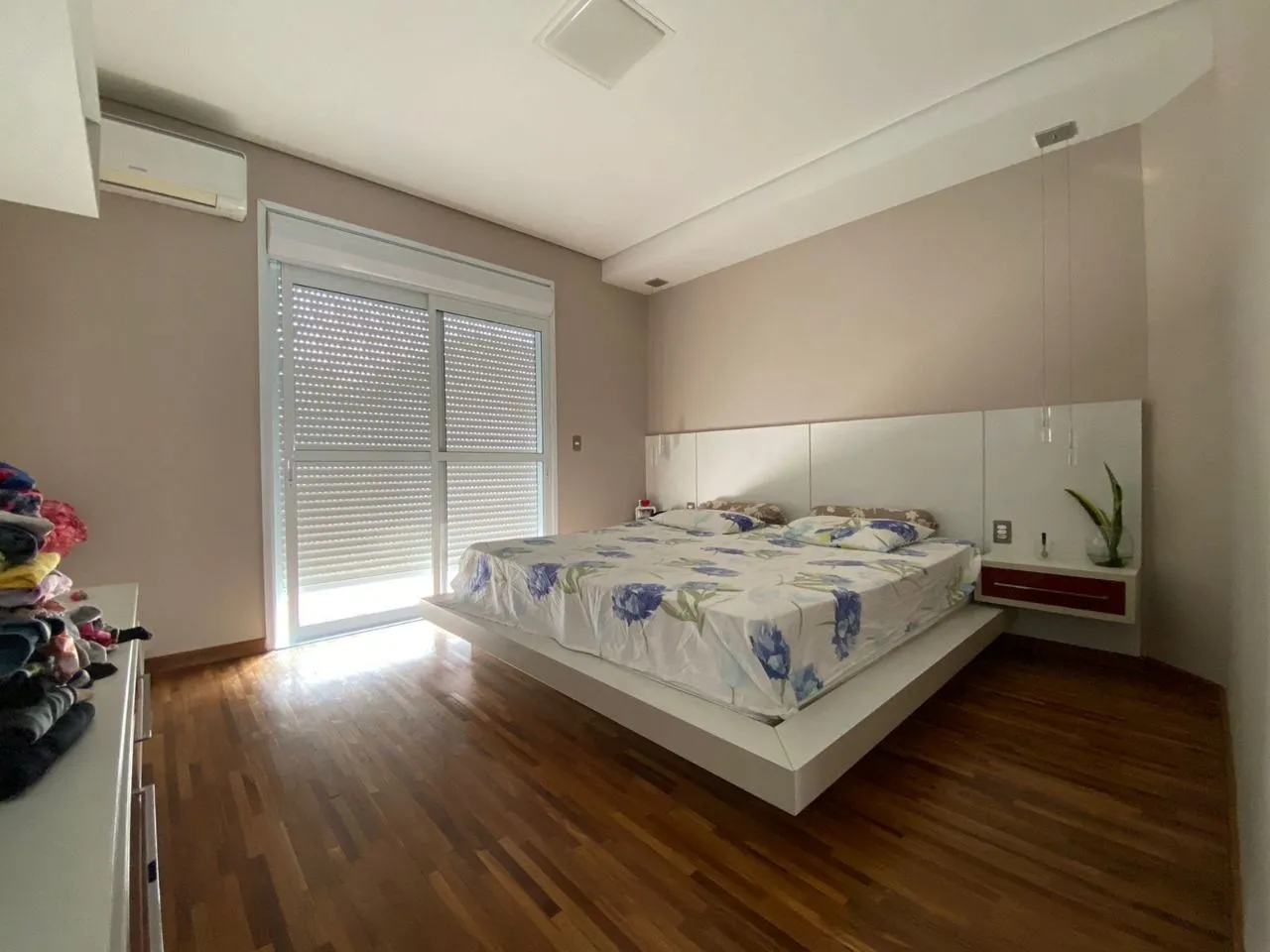 Imagem Casa 360 m² com 3 suítes no Condomínio Mont Blanc- Campolim -Sorocaba