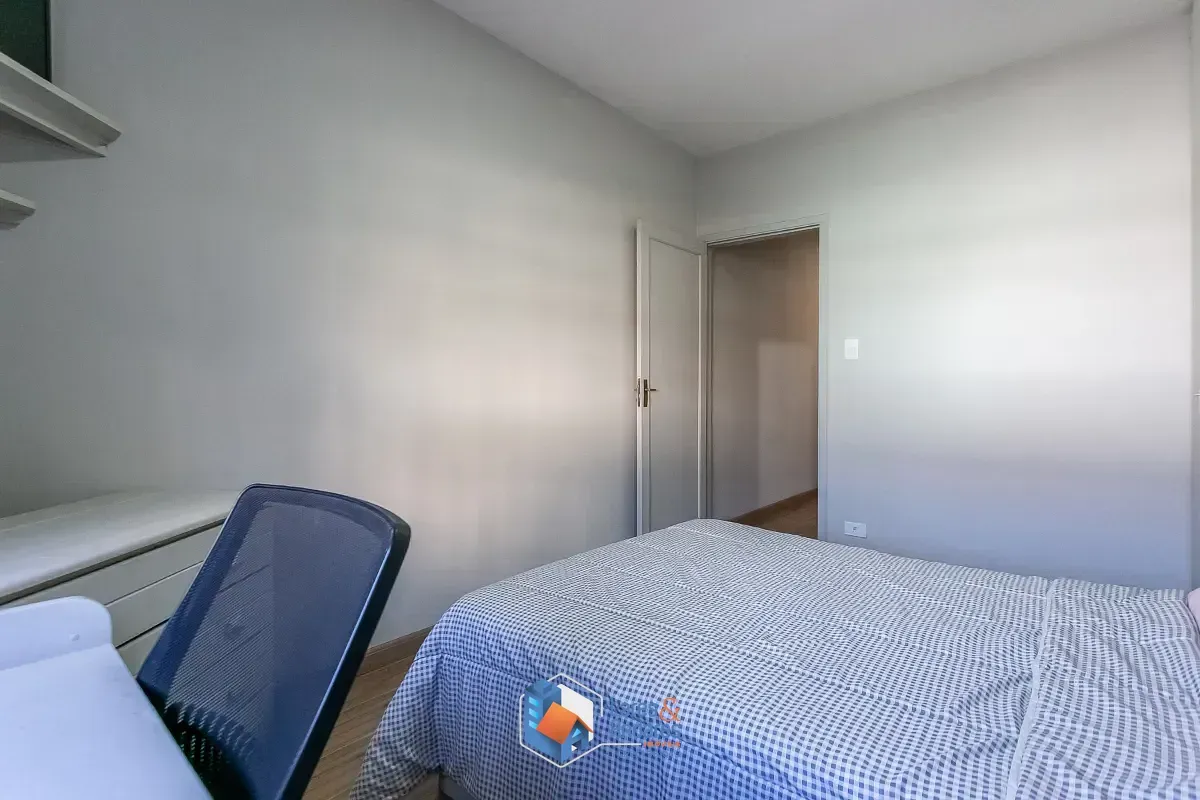 Imagem Casa para venda em Jardim Aeroporto com 3 quartos, sendo 1 suíte, 229m²