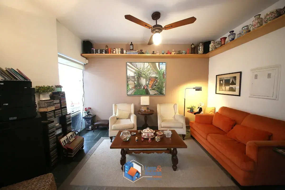 Imagem Casa para venda em Planalto Paulista com 5 quartos, sendo 3 suítes, 400m²