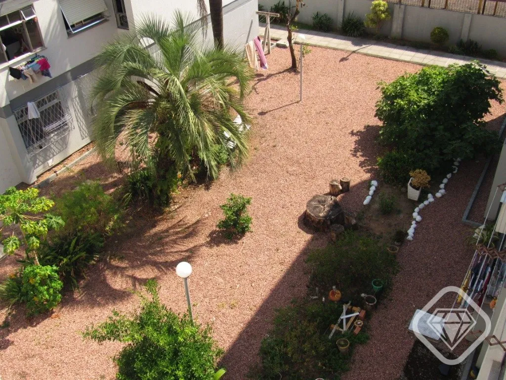 Imagem Apartamento no bairro Camaquã, com excelente aproveitamento dos espaços e baixo custo condominial....