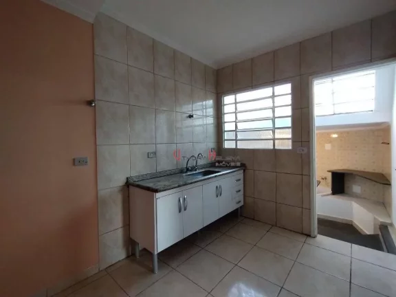 Imagem Casa com 2 dormitórios para alugar, 100 m² por R$ 2.474,00/mês - Jardim México - Itatiba/SP