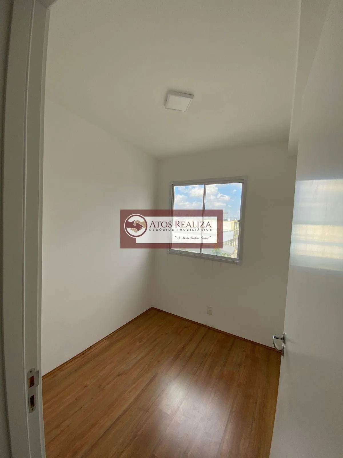 Imagem Apartamento à Venda no Cambuci SP, 2 Quartos, Sacada, 38m²