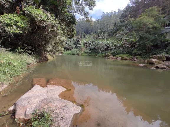 Imagem Com 70 Metros de frente paro Rio do Braço, em São Valentim À 13Km do Centro de Nova Trento. Sendo 7Km de estrada de Barro.