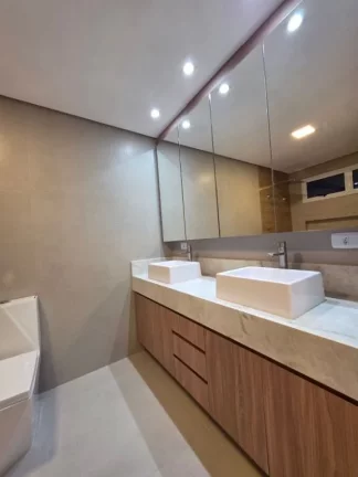 Imagem Casa à venda no Santo Inácio - Atrás o Parque Barigui