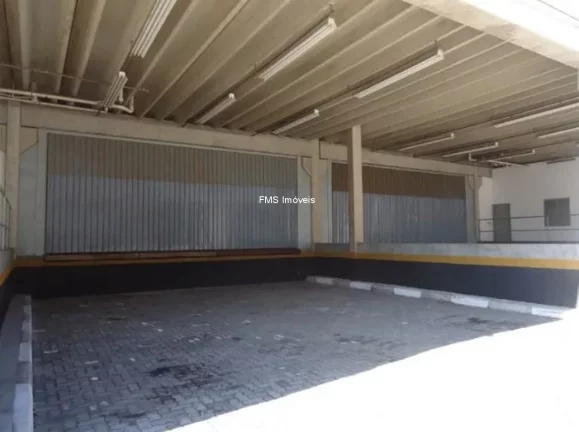 Imagem Galpão Comercial para Locação em Barueri-SP, Jardim Belval - 1.298m²