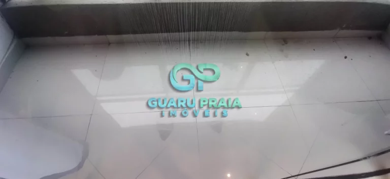 Imagem Amplo apartamento em prédio com lazer