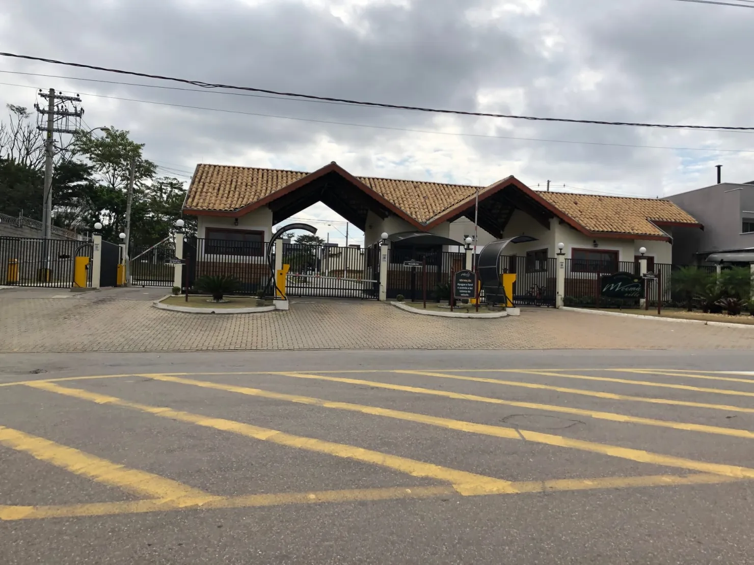 Imagem Casa à venda 3 Quartos, 1 Suite, 2 Vagas, 258.5M², Campo Alegre, Pindamonhangaba - SP | Condomínio Moema Ville