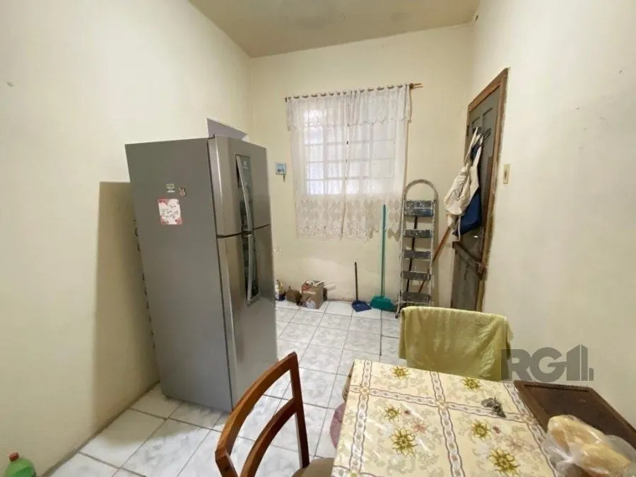 Imagem Ampla casa de 180m² com 2 dormitórios e churrasqueira.