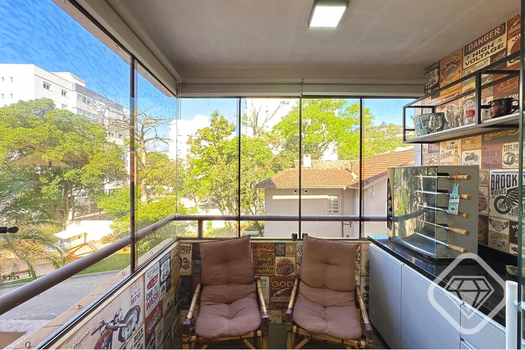 Imagem Apartamento encantador no primeiro pavimento, totalmente reformado e com alto padrão de acabamento,...