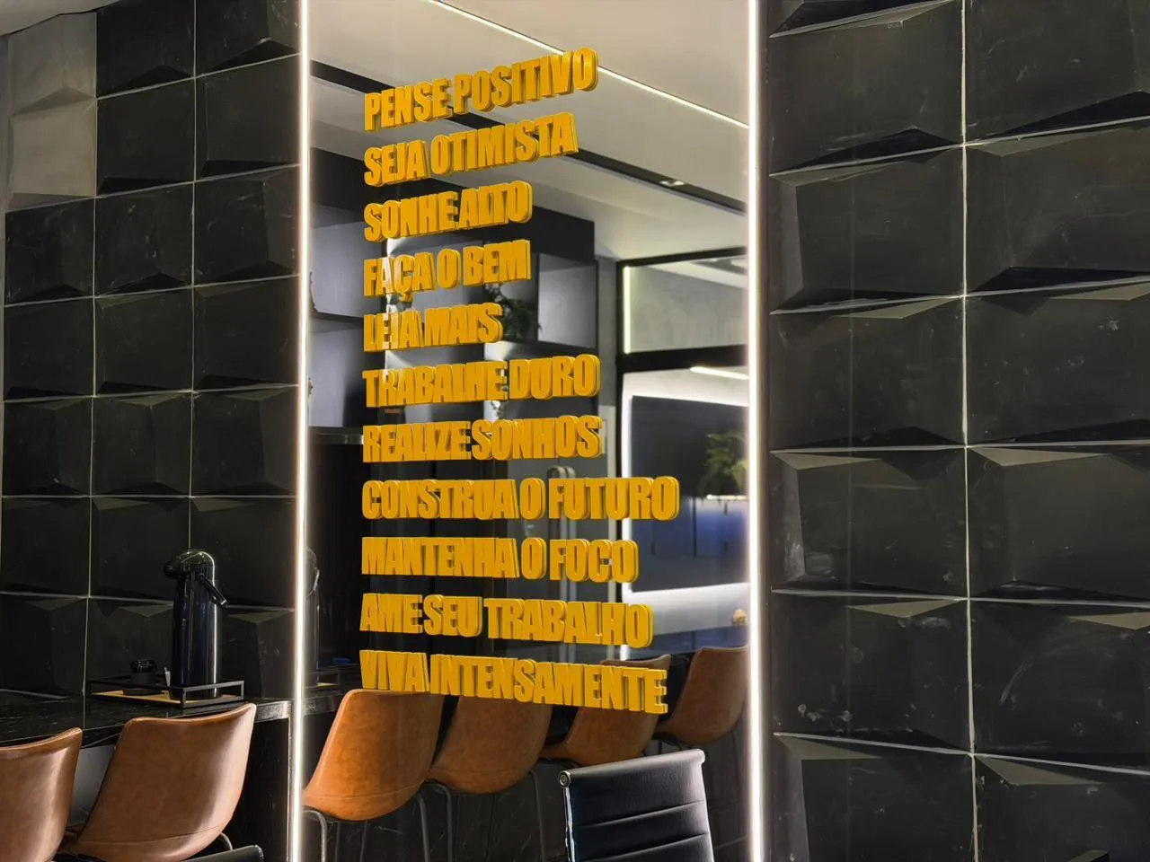 Imagem Ponto Comercial à venda com 85m2 por R$ 179.000,00