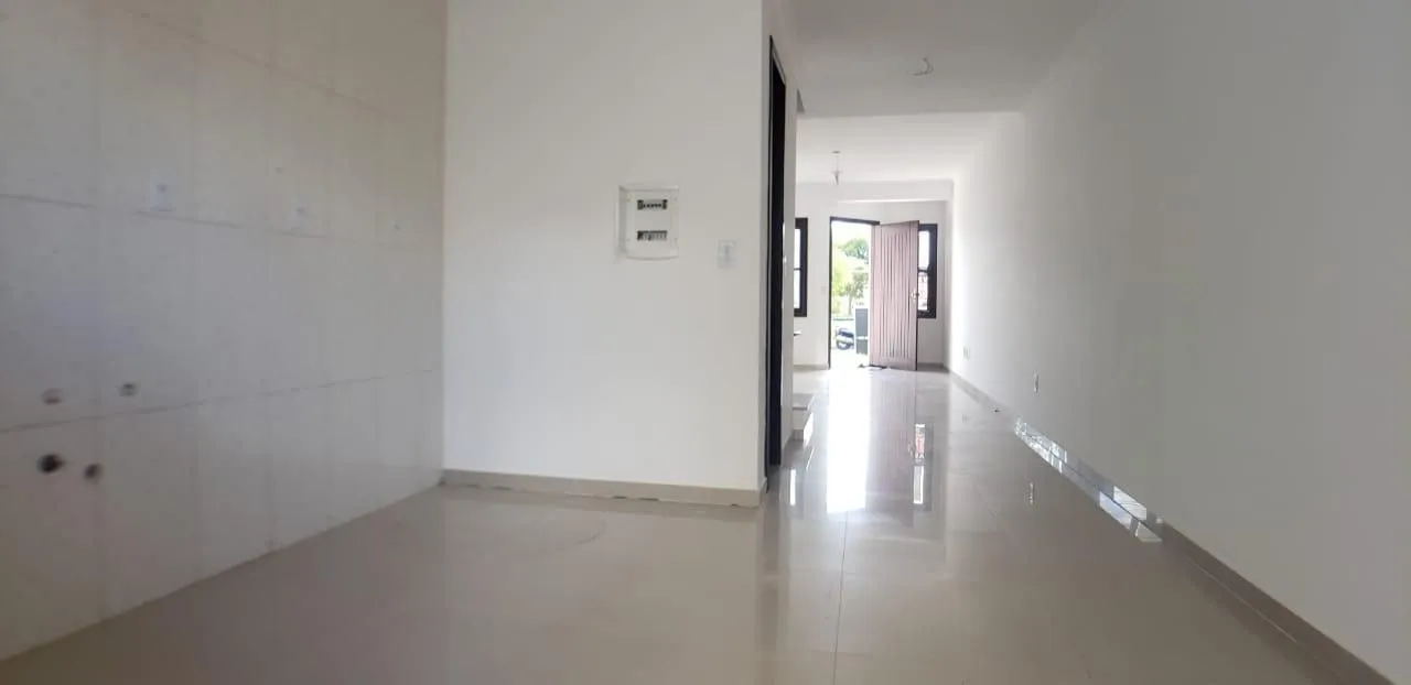 Imagem Casa para Venda - 87.5m², 3 dormitórios, sendo 2 suites, 1 vaga - Lagos De Nova Ipanema