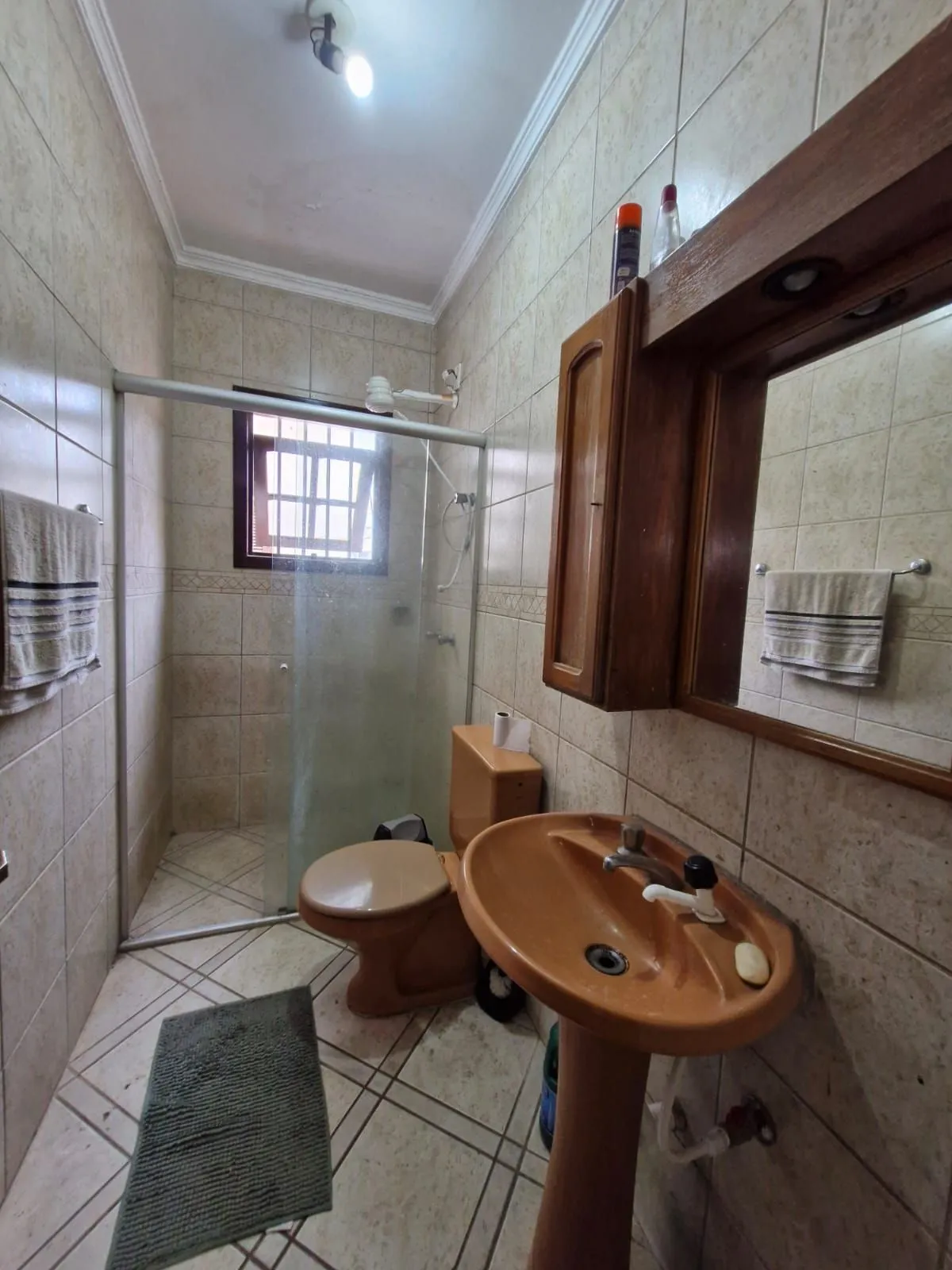 Imagem Casa de 3 dormitórios com piscina no bairro Teresópolis.